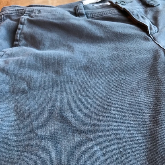 NFS - Hollister Soft Brushed Twill Shorts size 3 🖤 - Picture 3 of 8